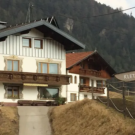 ベッド・アンド・ブレックファスト Haus Scholl